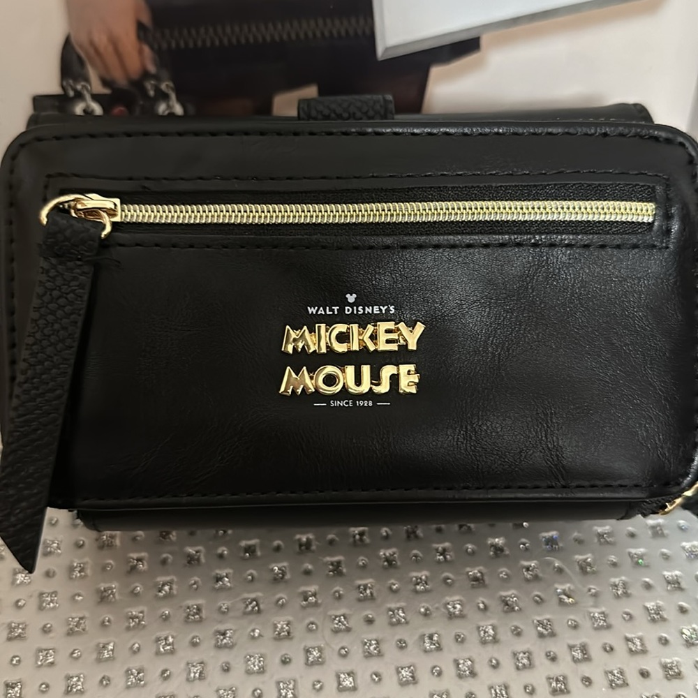 Disney Mickey Mouse Conventional Zipper Wallet - New with Tags - Picture 11 of 11